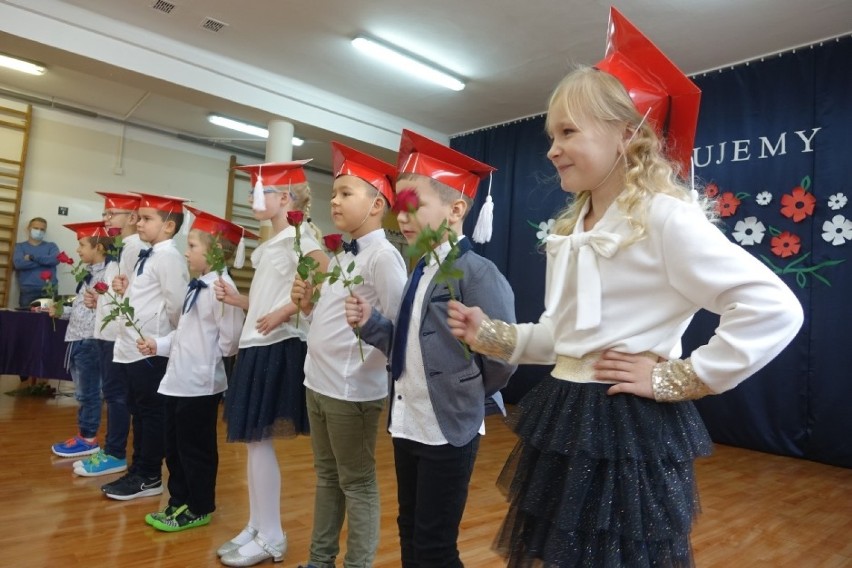 Ślubowanie klas pierwszych w Zespole Szkolno-przedszkolnym w...