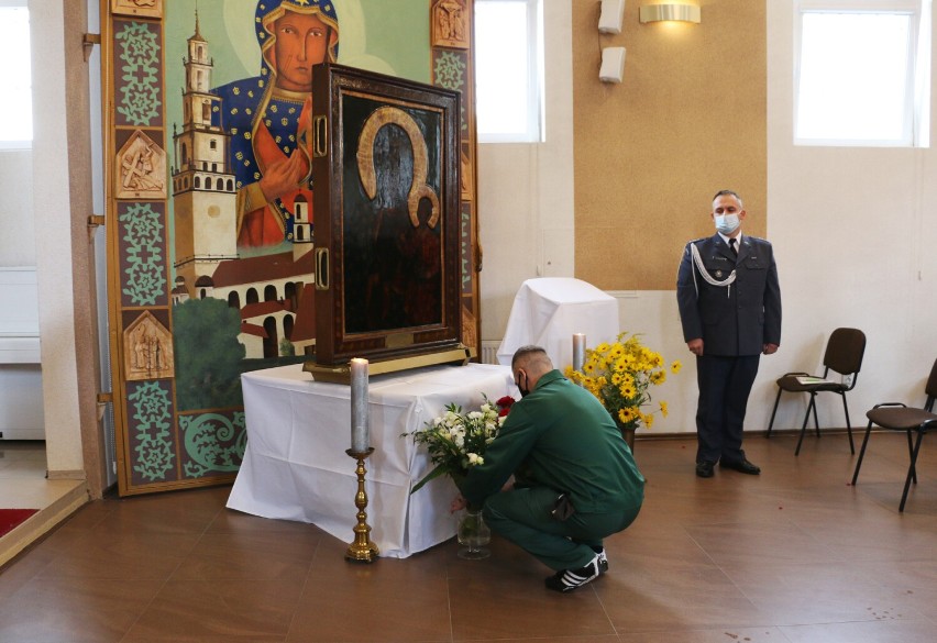Wronki. Kopia obrazu Matki Boskiej Częstochowskiej we wronieckim Zakładzie Karnym