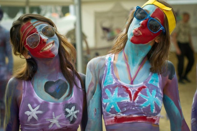 Przystanek Woodstock 2014 [ZDJĘCIA,]. Bodypainting czyli malowane ciała i rowerowa sztafeta