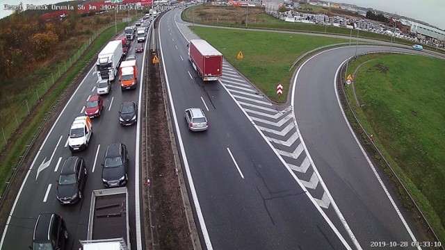 Na obwodnicy tworzą się kilkukilometrowe korki