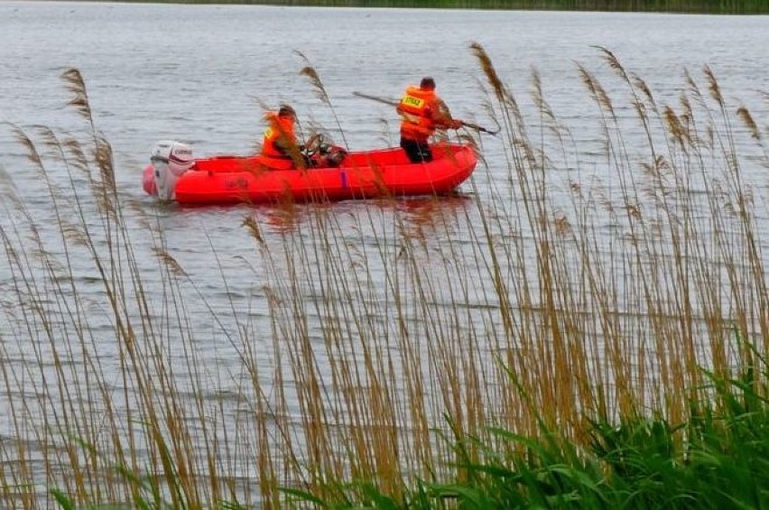 Wędkarz utonął w zalewie w Kulikowie. Mężczyzna stracił równowagę i wpadł do wody 