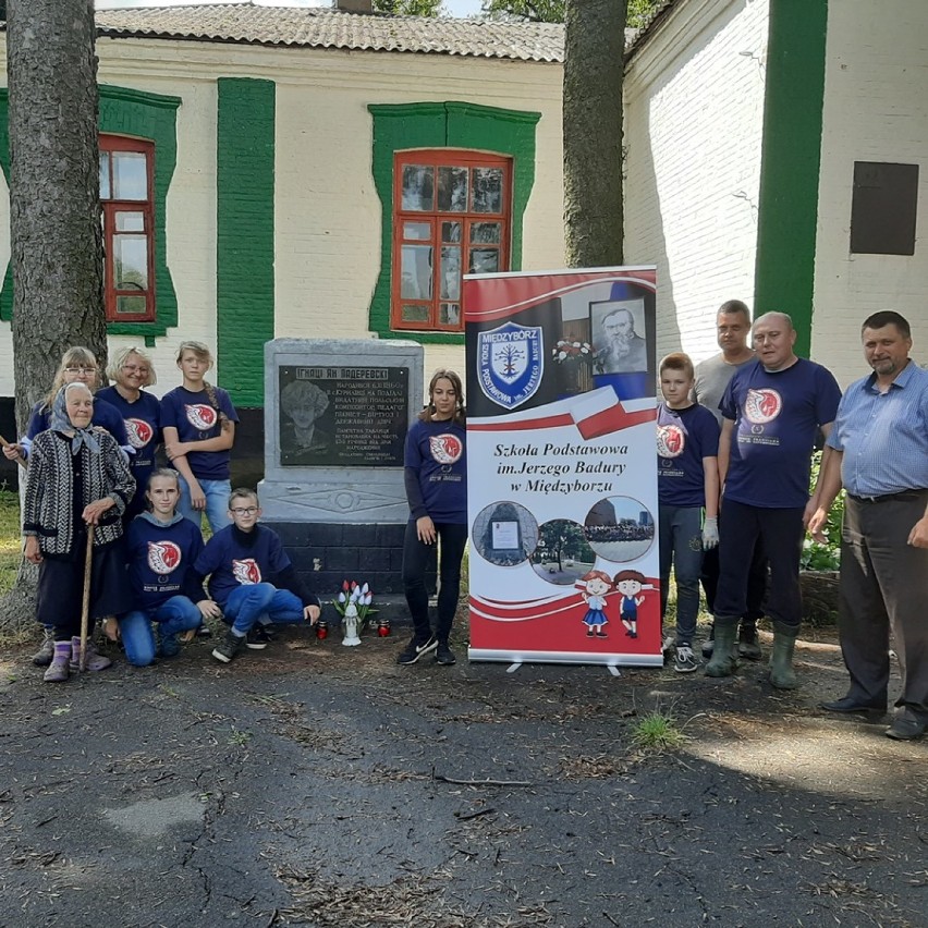 Międzybórz: Akcja „Mogiłę Pradziada ocal od zapomnienia” w Chmielniku