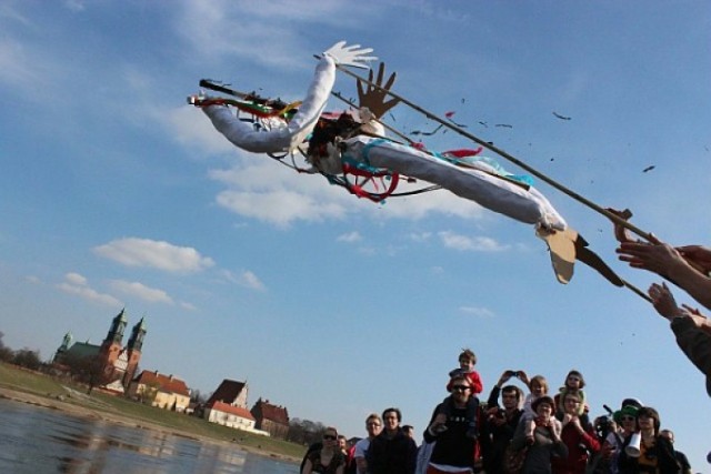 Topienie marzanny to odwieczna polska tradycja, ale czy jest ...