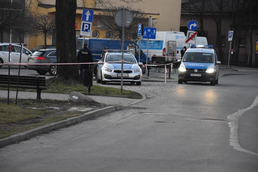 Podwójne zabójstwo w Pleszewie. Zatrzymane osoby miały być pod silnym wpływem środków odurzających. Trwają badania toksykologiczne