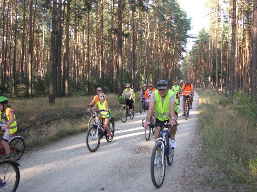 Wielopokoleniowa wycieczka rowerowa szlakami gminy Dziadowa Kłoda