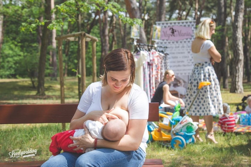 Karmiące cyce na ulice