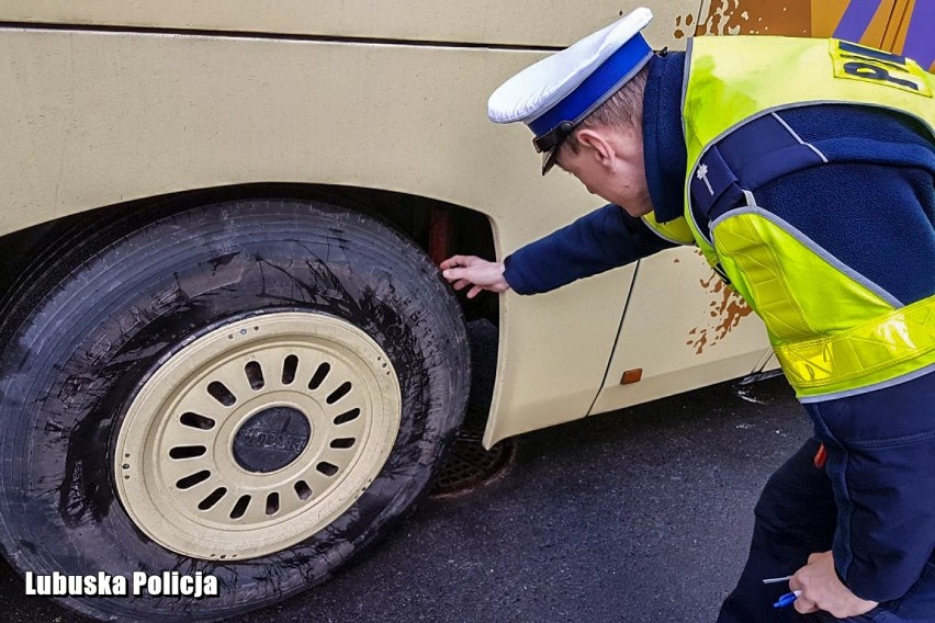 Lubuska policja gotowa do kontroli autokarów wyjeżdżających na ferie. Gdzie zgłosić ich kontrole? [ZDJĘCIA]