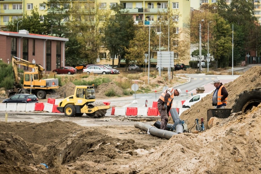 Budowa II etapu Trasy Uniwersyteckiej. Inwestycja wciąż nie...