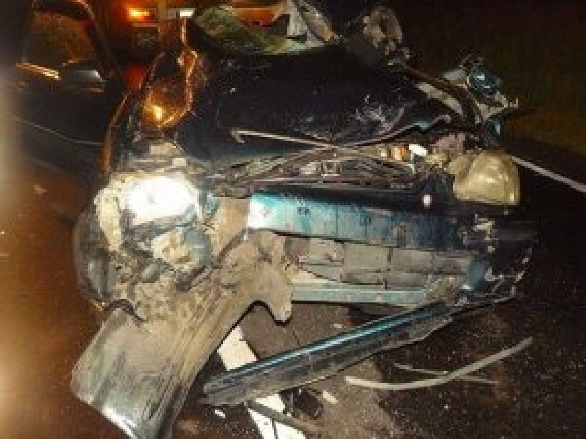 Wypadek w Polichnie: Czołowe zderzenie hondy z dostawczym fiatem. Kierowca ciężko ranny (ZDJĘCIA)