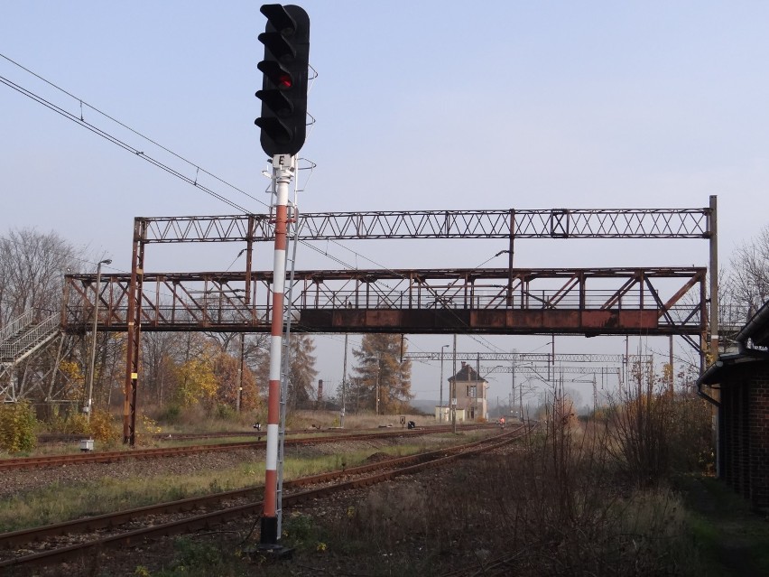 Zlikwidowali kładkę kolejową na wieruszowskim Podzamczu