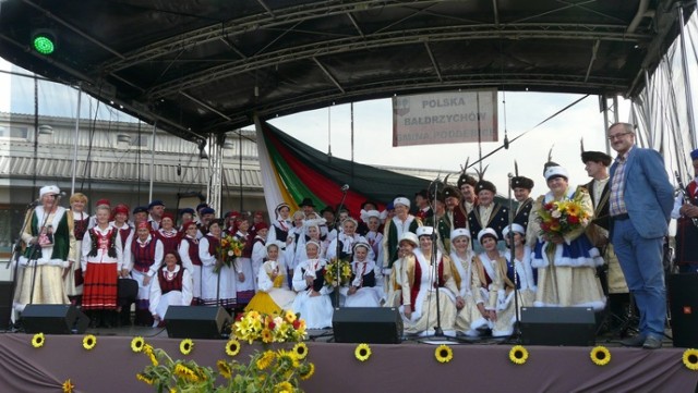 Koncert zespołów ludowych w Bałdrzychowie