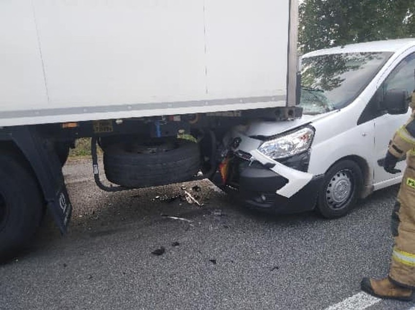 Wypadek w Bikówku na drodze krajowej numer 50.