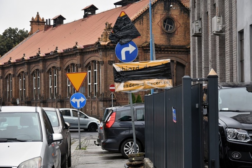 Rozpoczyna się remont ulicy Bilsego w Legnicy, są utrudnienia w ruchu [ZDJĘCIA]