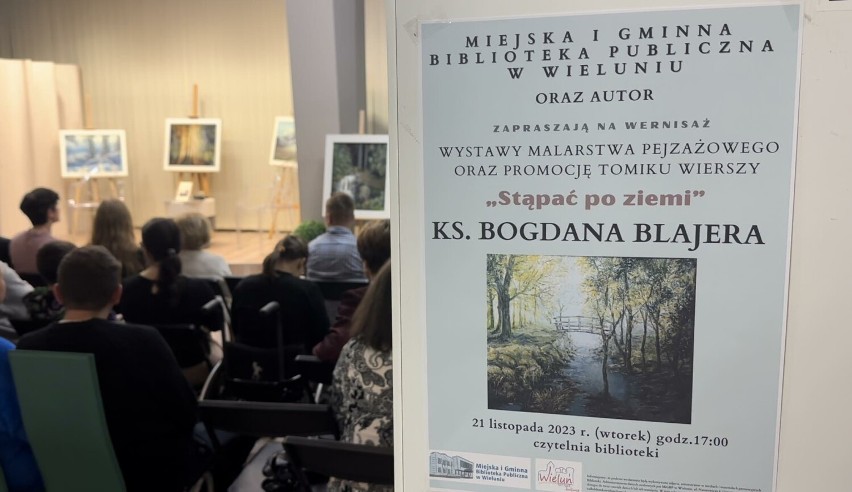 Spotkanie z malarstwem i poezją ks. Bogdana Blajera w wieluńskiej bibliotece. Zobaczcie zdjęcia i wideorelację 