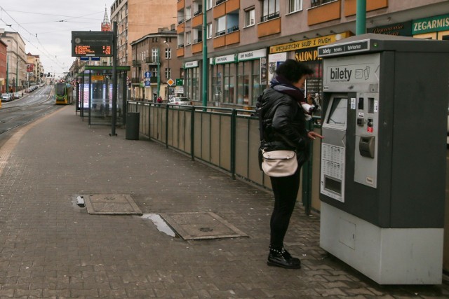 W Poznaniu mamy obecnie 97 sprawnych biletomatów.