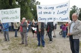 Protest przed siedzibą Luveny. Mieszkańców męczy odór [ZDJĘCIA, WIDEO]