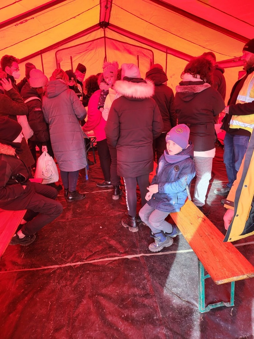 Autobus z Kamnicy dotarł do Dorohuska. Teraz jedzie do Chełma. Uchodźcy są nieufni