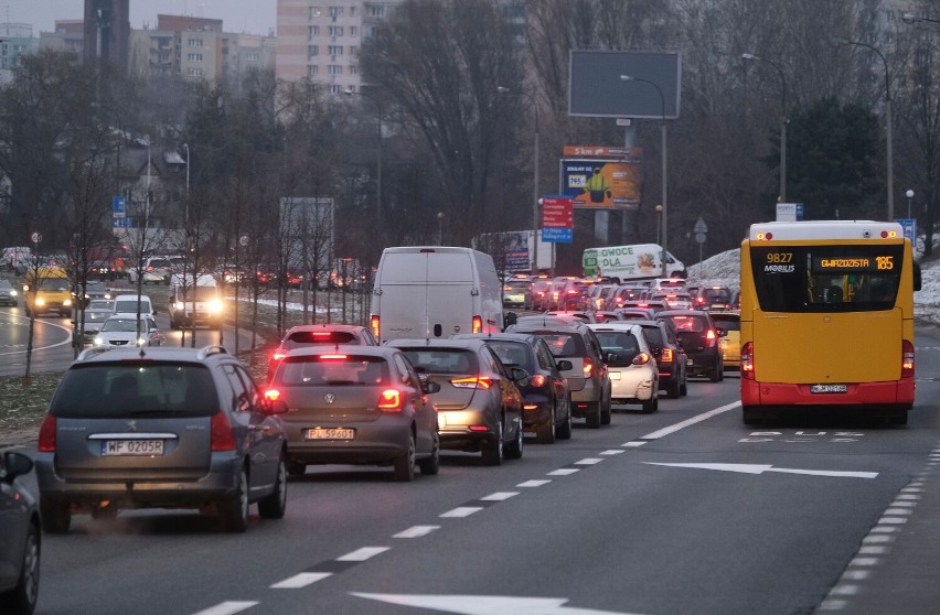 Buspas na Dolnym Mokotowie już działa. Jednak ulice nadal się korkują