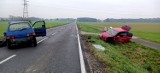 Tragiczny wypadek na trasie Leszno - Osieczna. W czołowym zderzeniu dwóch aut zginęła jedna osoba  ZDJĘCIA