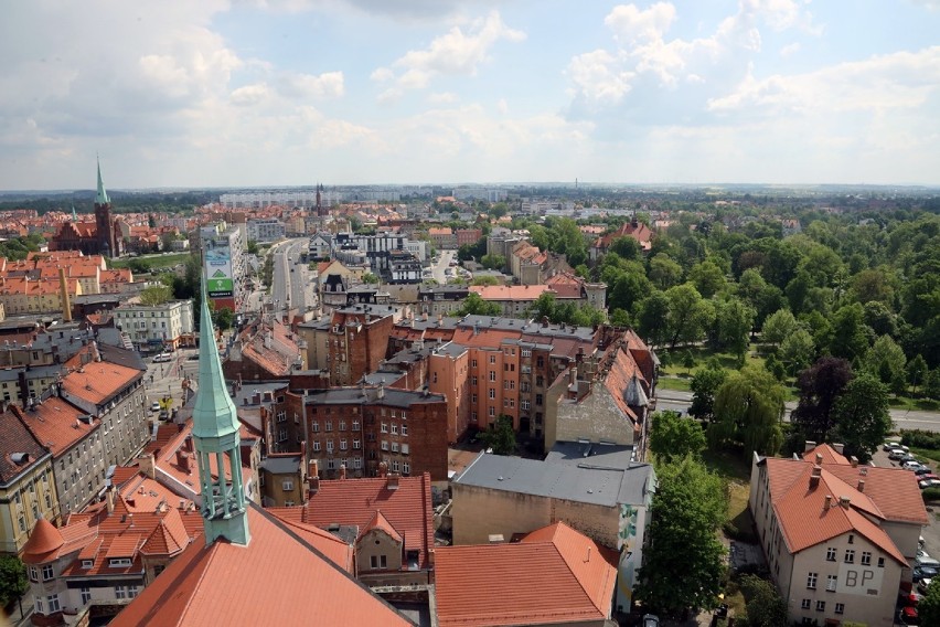 Zobaczcie jak wygląda Legnica z wieży Kościoła Mariackiego.