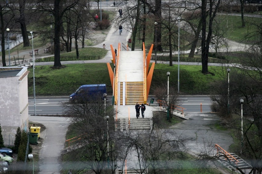 Tak wygląda Legnica z dachu wieżowca w centrum miasta (ZDJĘCIA)