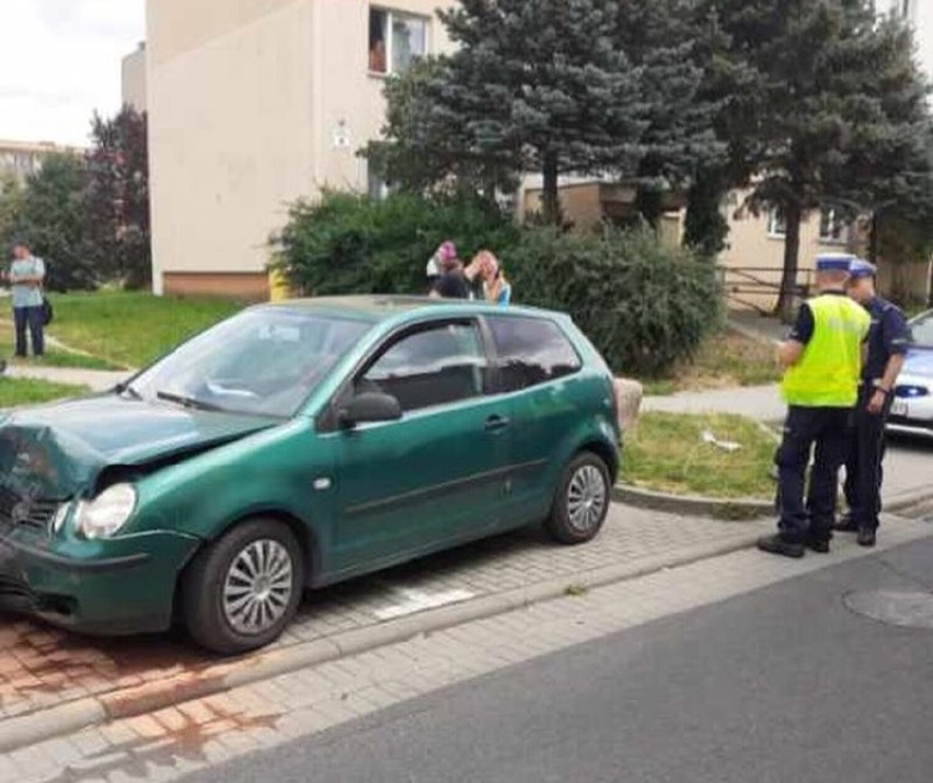 Pięć samochodów brały udział w wypadku w Chojnicach. Prawdopodobna przyczyna to zasłabnięcie kierowcy, dwie osoby wylądowały w szpitalu!