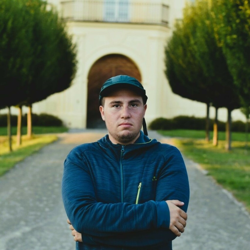 Dominik Skibiński to 21-latek pochodzący z Głubczyc.