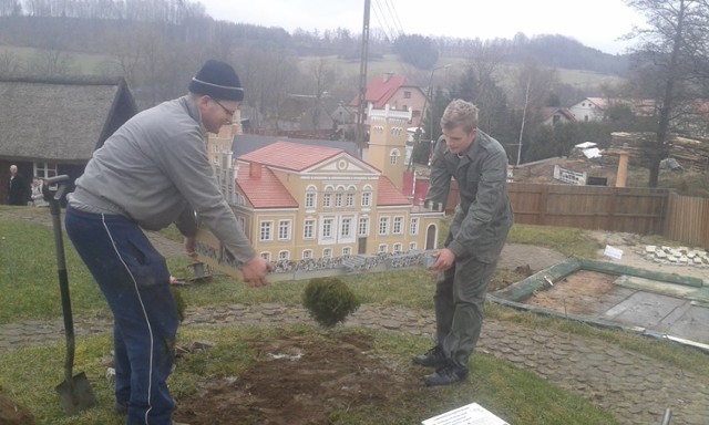 Pałac w Rekowie Górnym - minatura