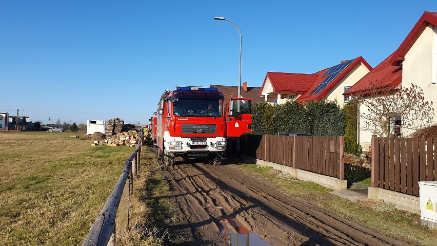 Wezwanie do zdarzenia w Żelistrzewie wpłynęło około 8:20 w czwartek, 25 lutego 2021