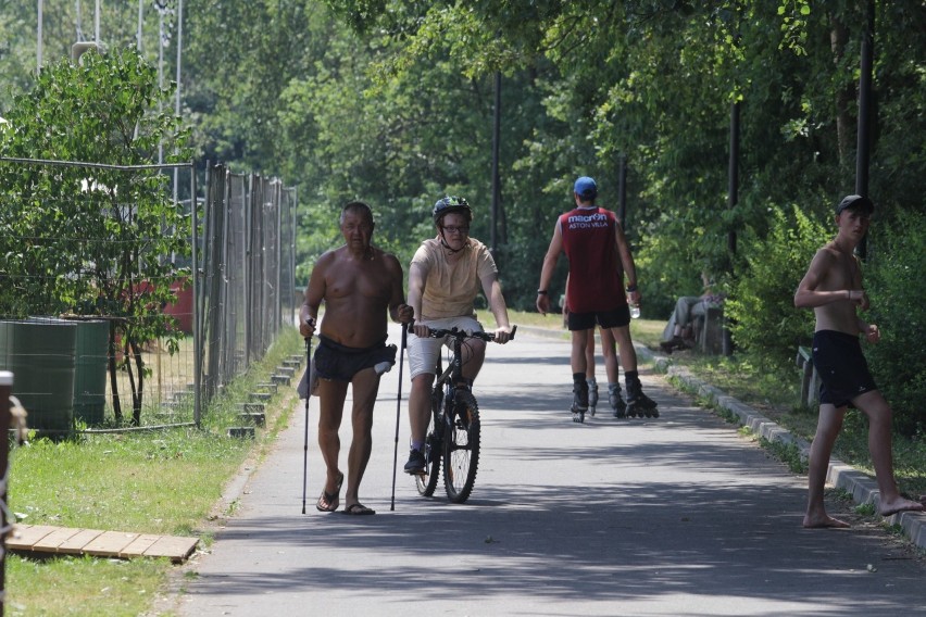 Katowice: Kąpielisko strzeżone w Dolinie Trzech Stawów już otwarte. Zobacz ZDJĘCIA