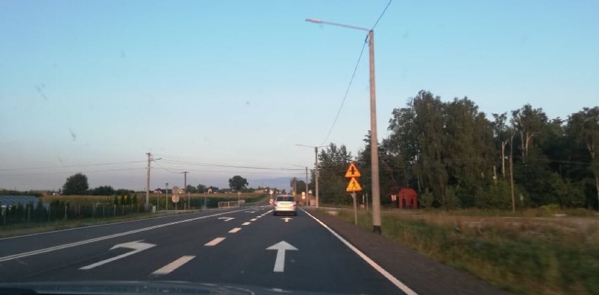 Droga 713 między Ujazdem a Kurowicami gotowa. Droga z Tomaszowa do Łodzi otwarta [ZDJĘCIA]