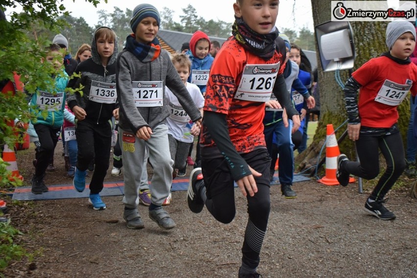 Dzieci i młodzież w II Biegu Floriana w Lublińcu 5.05.2019.