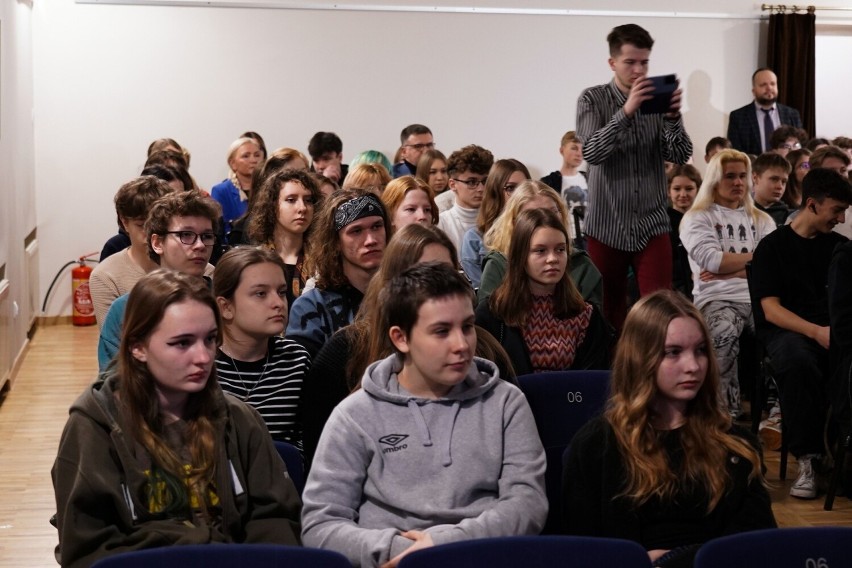 O tym, jak ważne jest zdrowie psychiczne człowieka mówi wystawa w Resursie Obywatelskiej w Radomiu. Zobacz zdjęcia z wernisażu