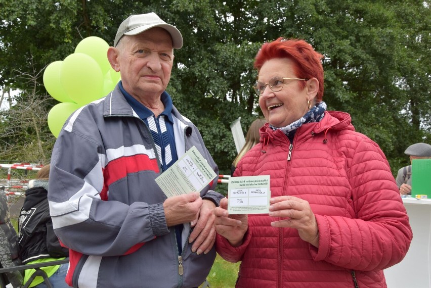 Ewa i Kazimierz Jakubowczakowie z Nowej Soli jeżdżą rowerami...