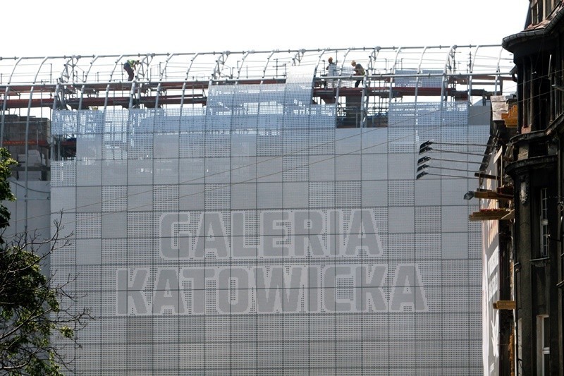 Galeria Katowicka - elewacja galerii od strony ulicy...