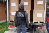 Strażnicy graniczni z Przemyśla wspólnie z KAS zlikwidowali nielegalną krajalnię tytoniu [ZDJĘCIA, WIDEO]