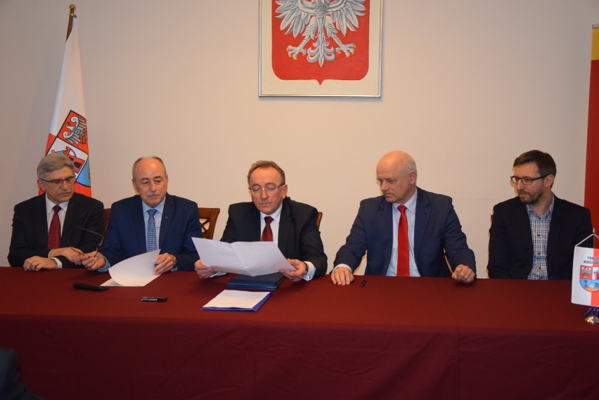 Podpisali list intencyjny w sprawie obwodnicy Kościana [FOTO]