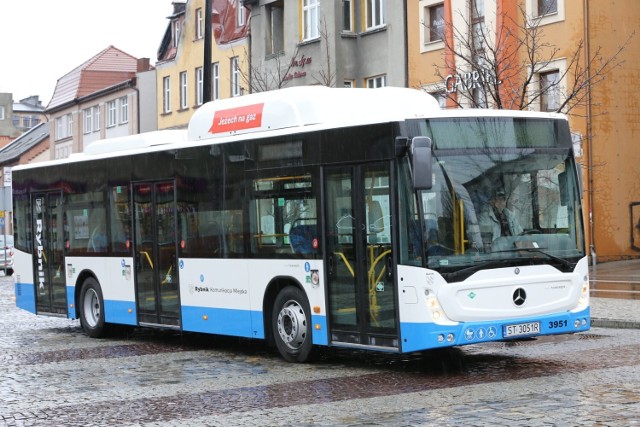 Zmiany w rozkładzie jazdy wprowadzono w wakacje, żeby do września, gdy kursów będzie więcej komunikacja dobrze funkcjonowała.