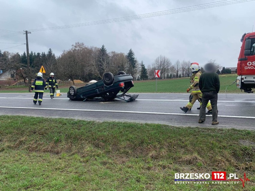 Gosprzydowa, dachowanie bmw na DK75, 9.04.2022