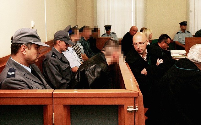 W Sądzie Okręgowym w Legnicy toczy się proces zorganizowanej grupy przestępczej z Lubina. Na ławie oskarżonych zasiada 14 mężczyzn