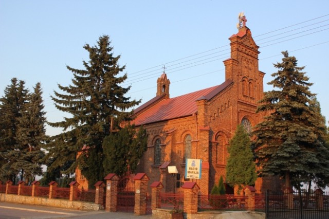 Wrząca Wielka - Kościół parafialny