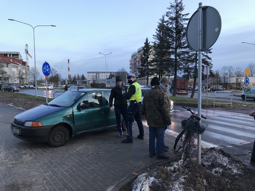Wypadek na przejściu dla pieszych w Słupsku. Auto potrąciło 10-latkę [ZDJĘCIA]