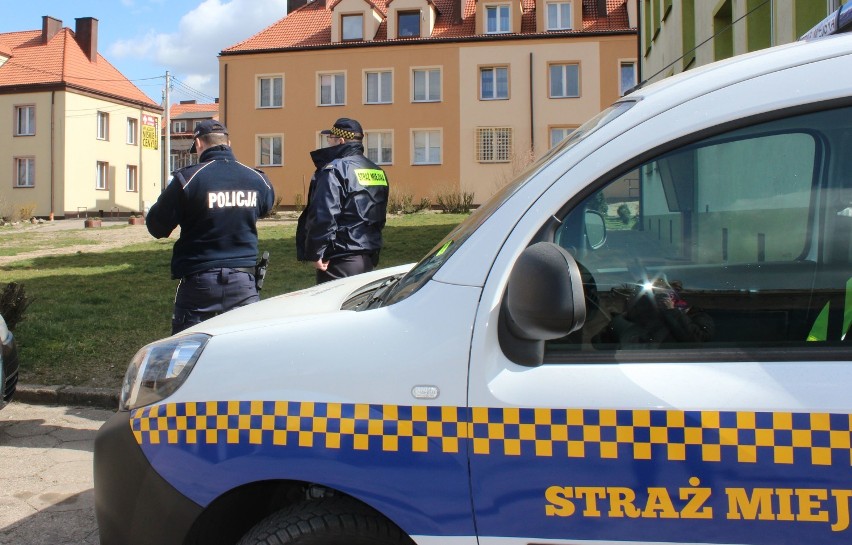 Straż miejska i policjanci patrolują wspólnie Lipno 
