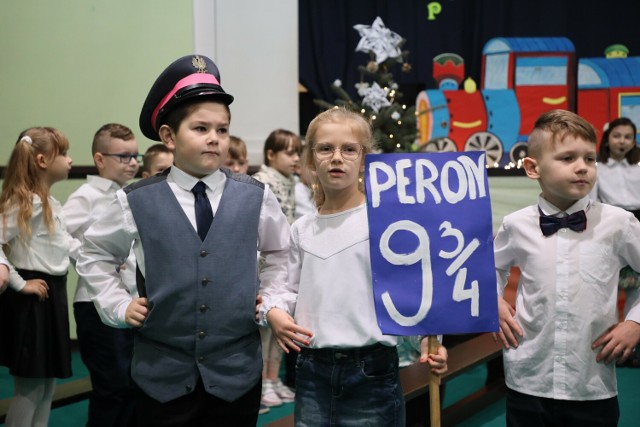 Ślubowanie w Szkole Podstawowej nr 11 w Piotrkowie.