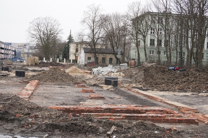 Przedłużenie al. Kościuszki w Łodzi. Archeolodzy wstrzymują część prac drogowych [ZDJĘCIA]