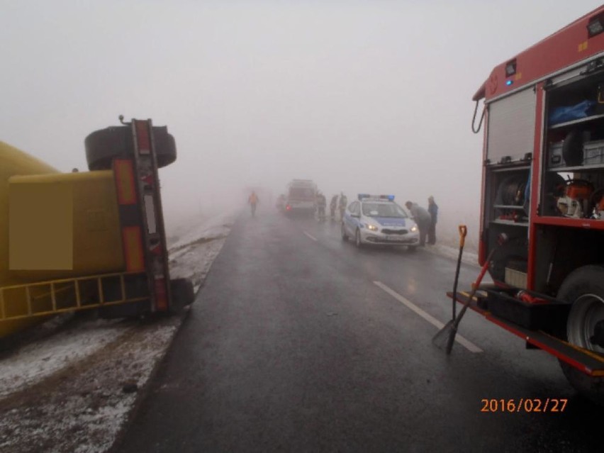Wypadek drogowy na drodze wojewódzkiej nr 190 między Szamocinem a Białośliwem