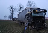 Wypadek Małe Czyste na krajowej  &quot;jedynce&quot;. Ciężarówka wjechała w autobus [ZDJĘCIA]