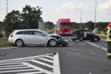 Wypadek na obwodnicy Śremu - zderzenie trzech samochodów osobowych [ZDJĘCIA]