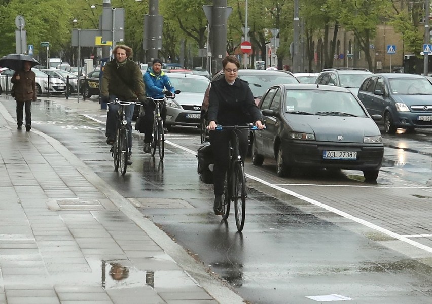 Nowy odcinek drogi dla rowerzystów w centrum Szczecina [zdjęcia] 