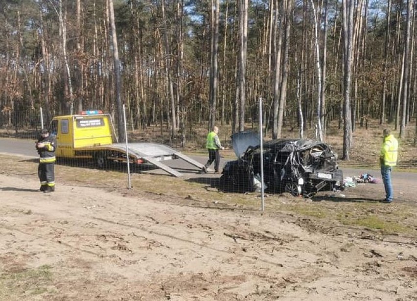 Wypadek na S3 pod Goleniowem. Kierowca trafił do szpitala